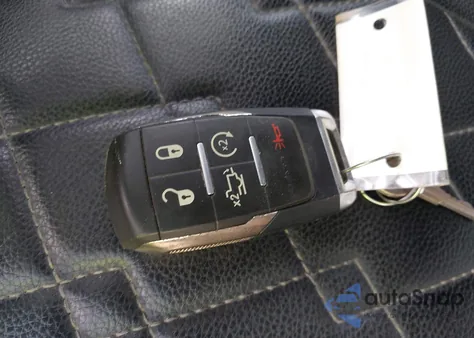 2021 Ram 2500 Limited 4X4 6'4 Box z USA, uszkodzony, nr VIN 3C6UR5TL5MG598783